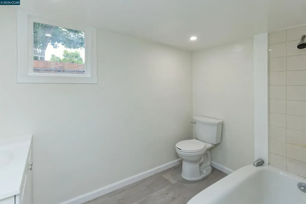 2012 15th Street Oakland CA 94606