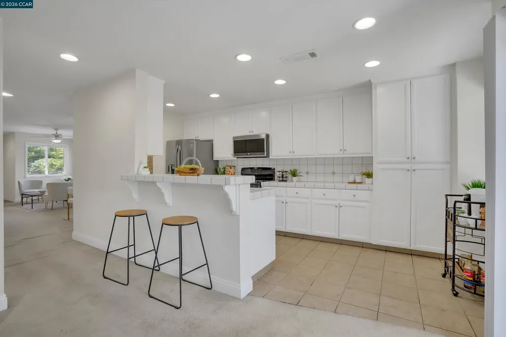 3190 Castro Street Martinez CA 94553
