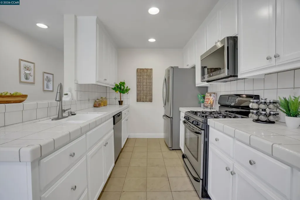 3190 Castro Street Martinez CA 94553