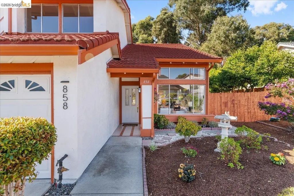 858 Coral Ridge Circle Rodeo CA 94572