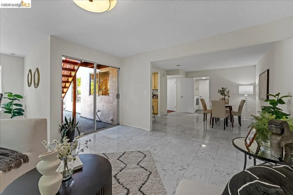 858 Coral Ridge Circle Rodeo CA 94572