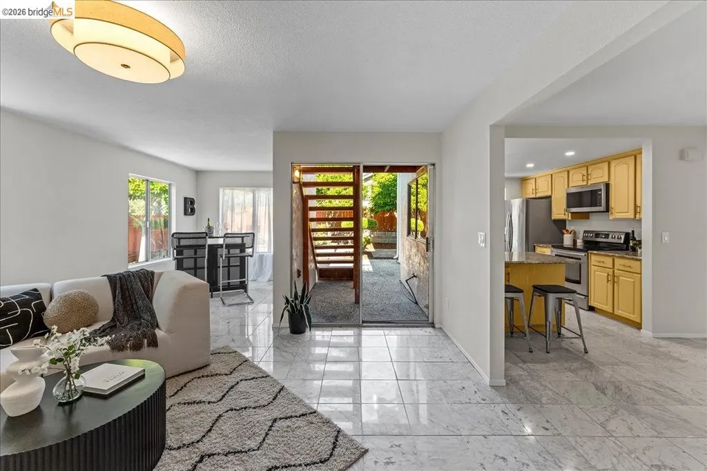 858 Coral Ridge Circle Rodeo CA 94572