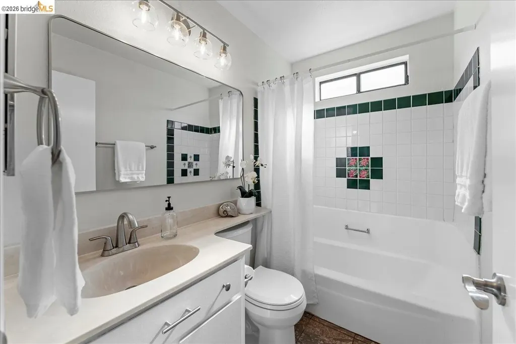 858 Coral Ridge Circle Rodeo CA 94572