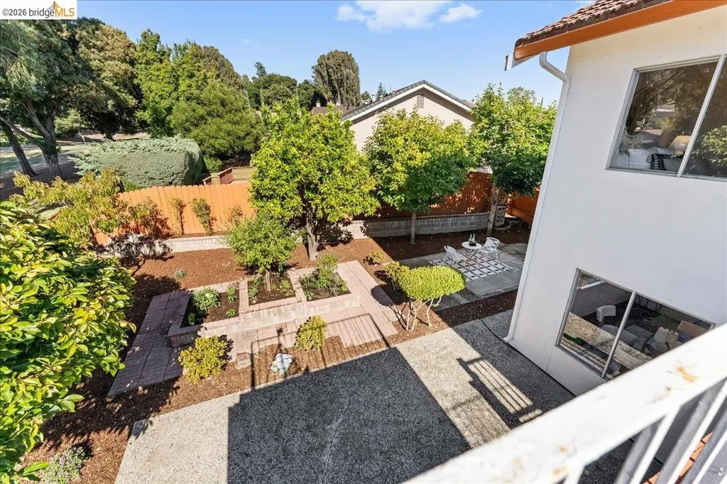 858 Coral Ridge Circle Rodeo CA 94572