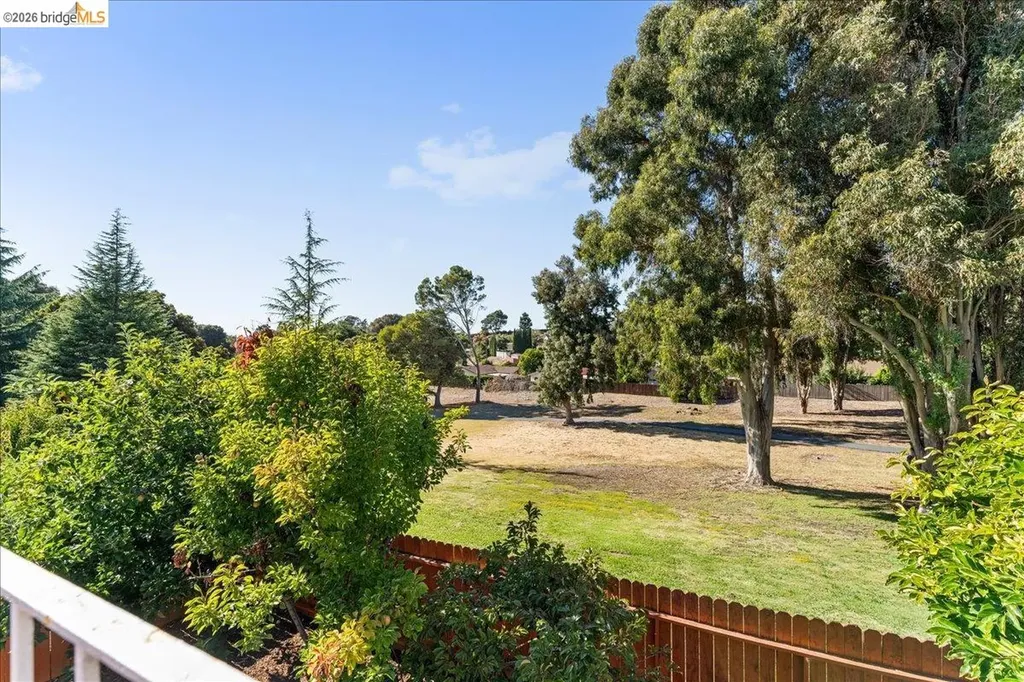 858 Coral Ridge Circle Rodeo CA 94572