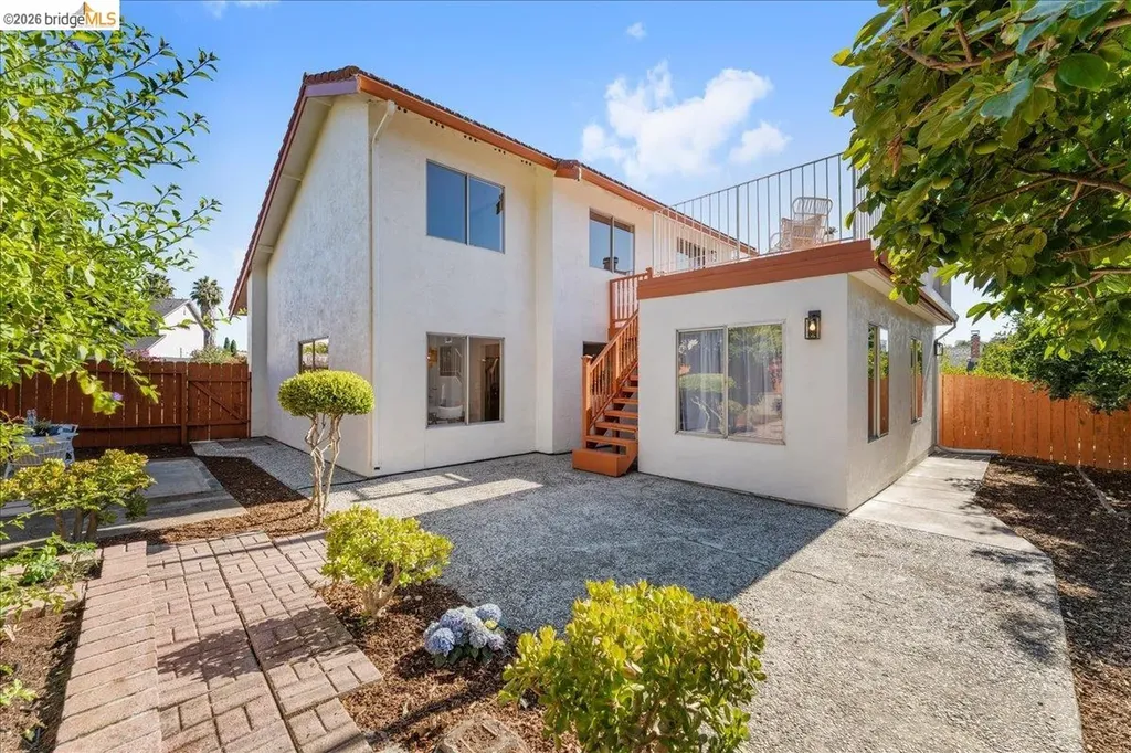 858 Coral Ridge Circle Rodeo CA 94572