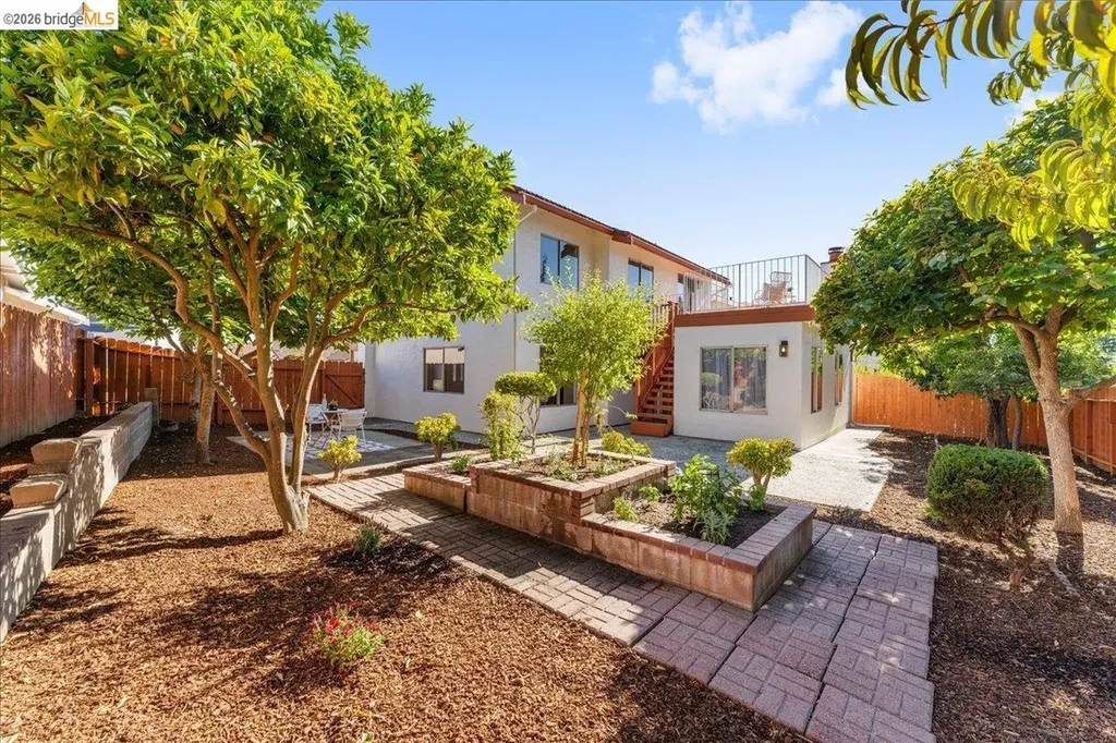 858 Coral Ridge Circle Rodeo CA 94572