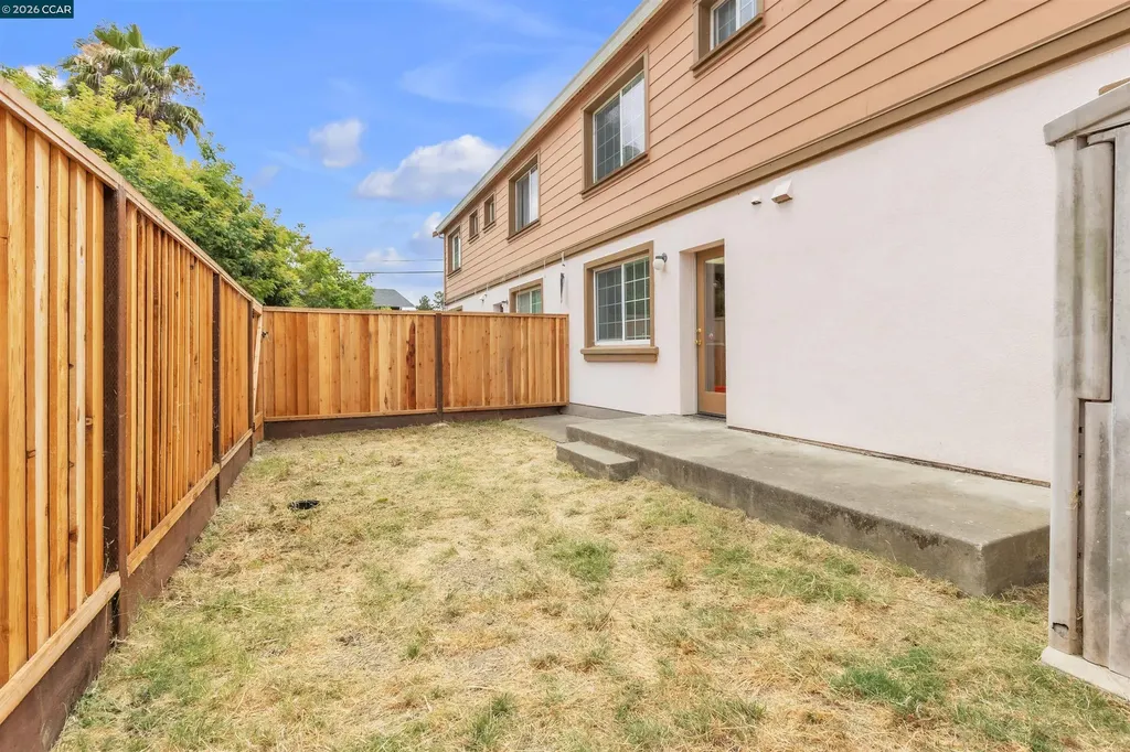 712 Daniels Avenue Vallejo CA 94590
