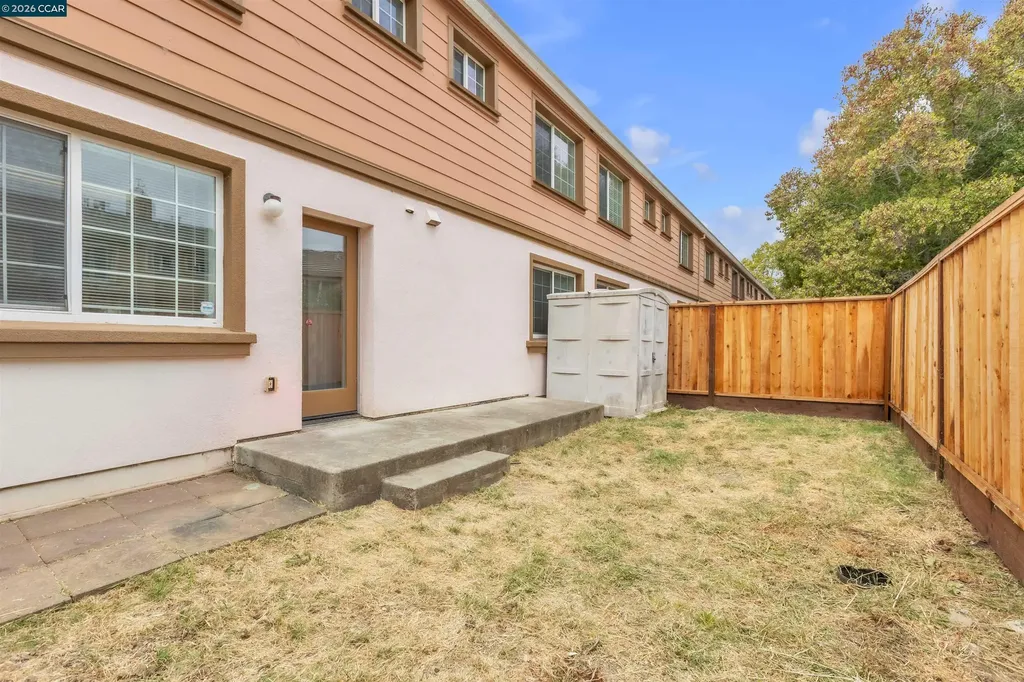 712 Daniels Avenue Vallejo CA 94590