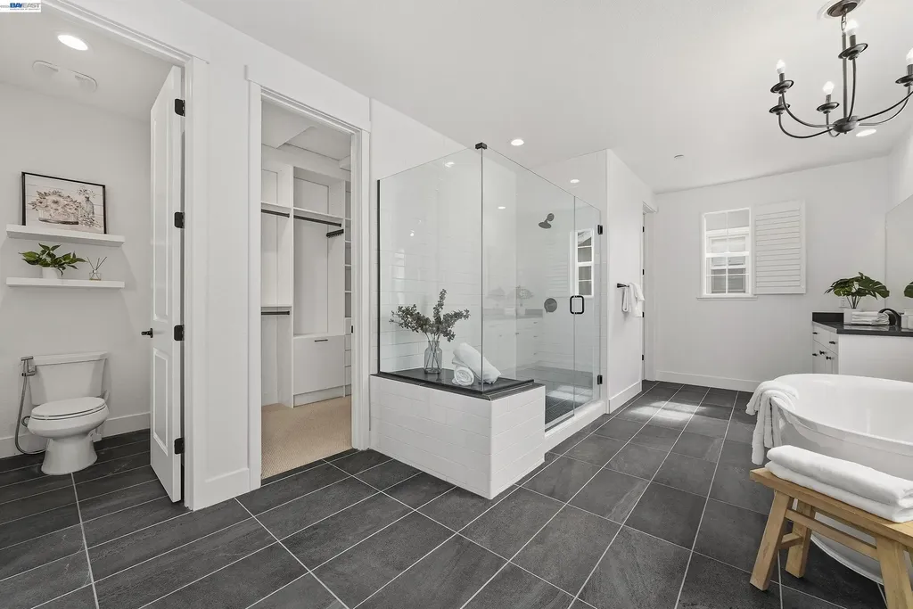 37592 Sea Bank Street Newark CA 94560