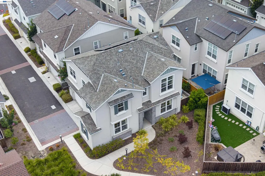 37592 Sea Bank Street Newark CA 94560