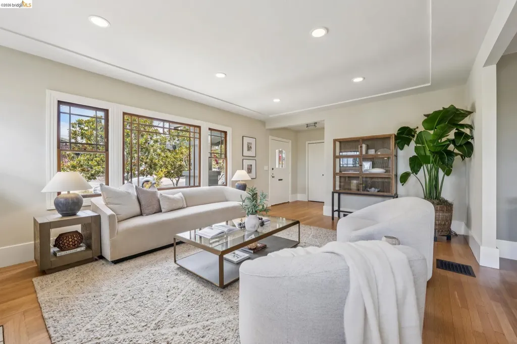 4630 Edgewood Avenue Oakland CA 94602