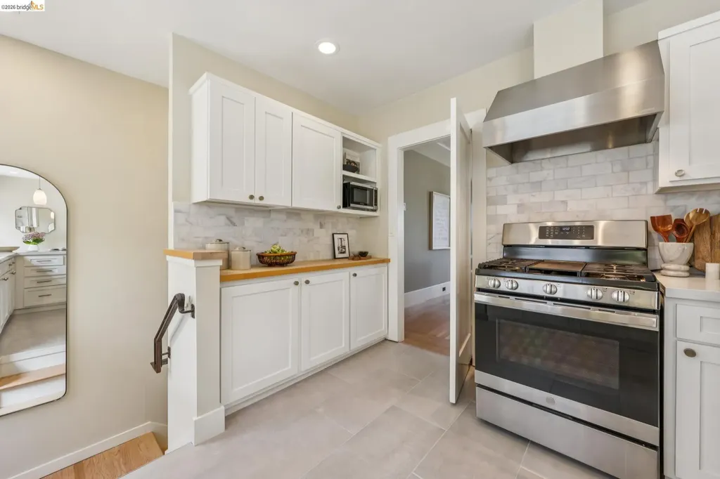 4630 Edgewood Avenue Oakland CA 94602