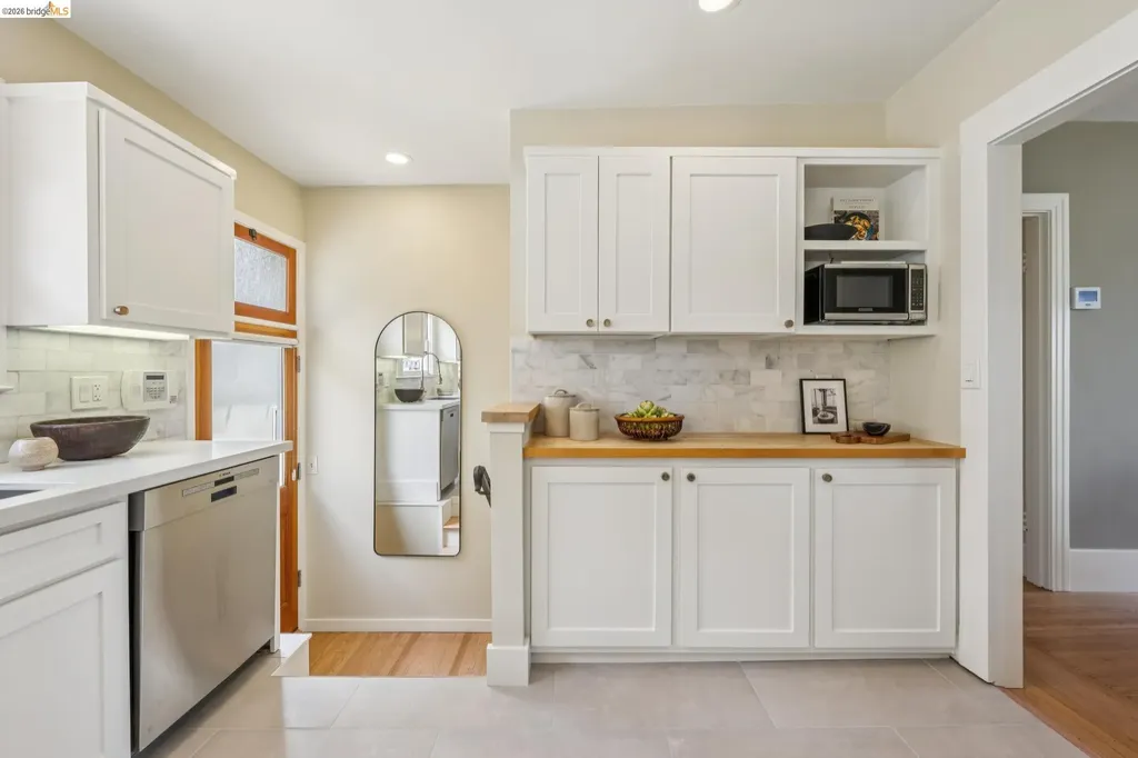 4630 Edgewood Avenue Oakland CA 94602