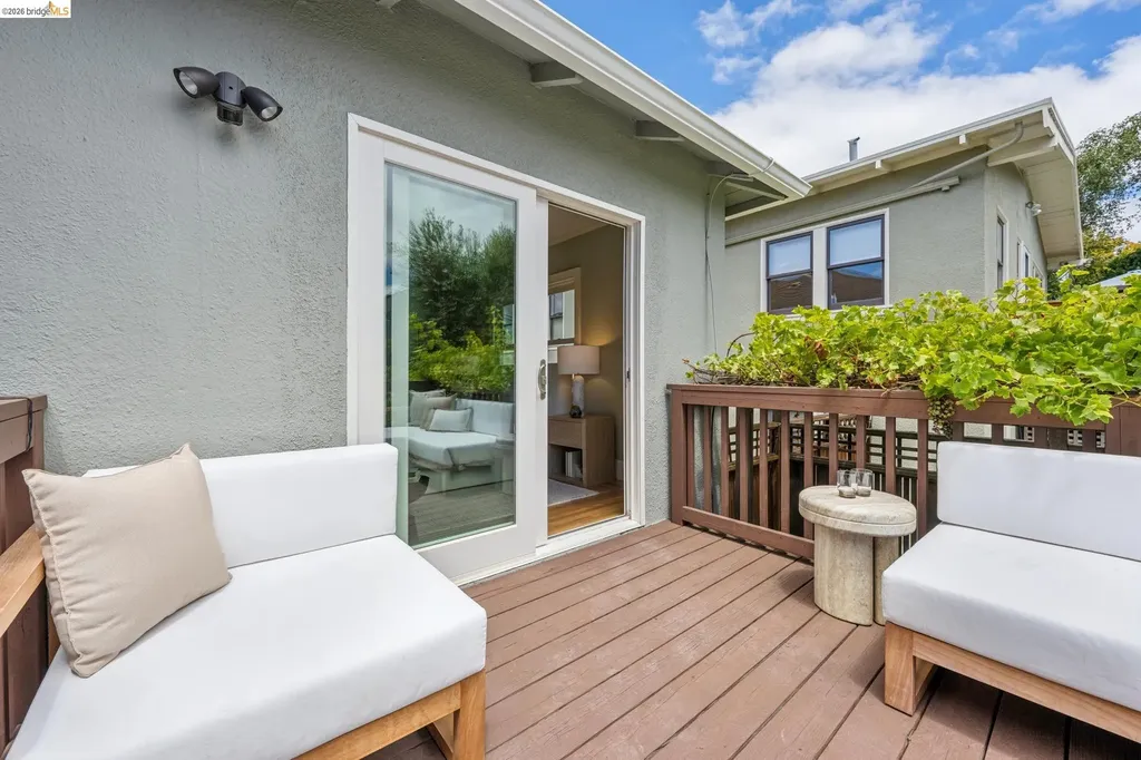 4630 Edgewood Avenue Oakland CA 94602