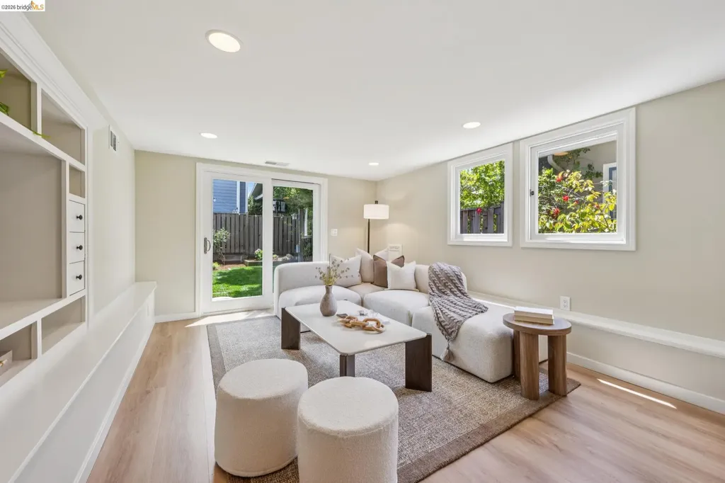 4630 Edgewood Avenue Oakland CA 94602