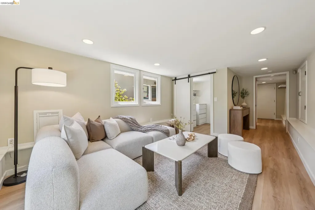 4630 Edgewood Avenue Oakland CA 94602