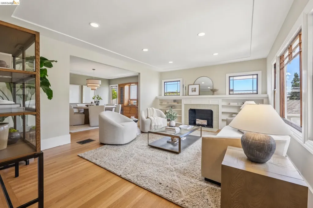4630 Edgewood Avenue Oakland CA 94602