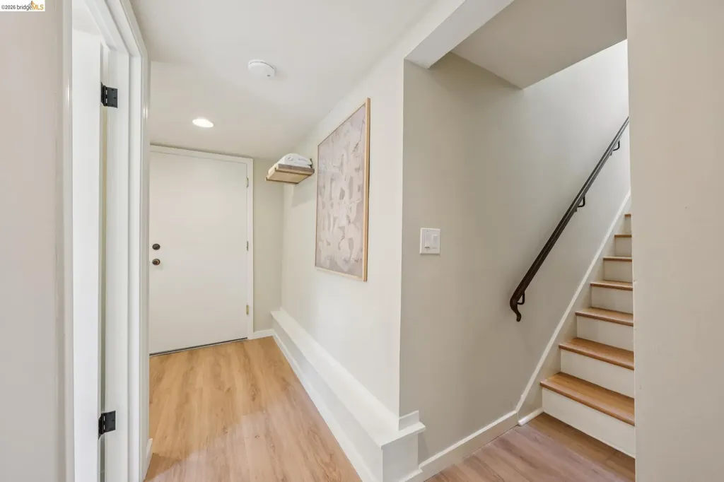 4630 Edgewood Avenue Oakland CA 94602