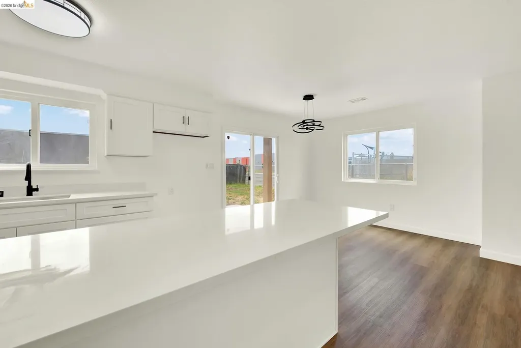 2764 10th Street San Pablo CA 94806