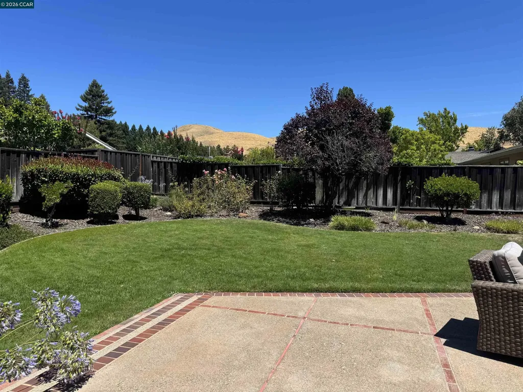 432 Deerfield Drive Moraga CA 94556