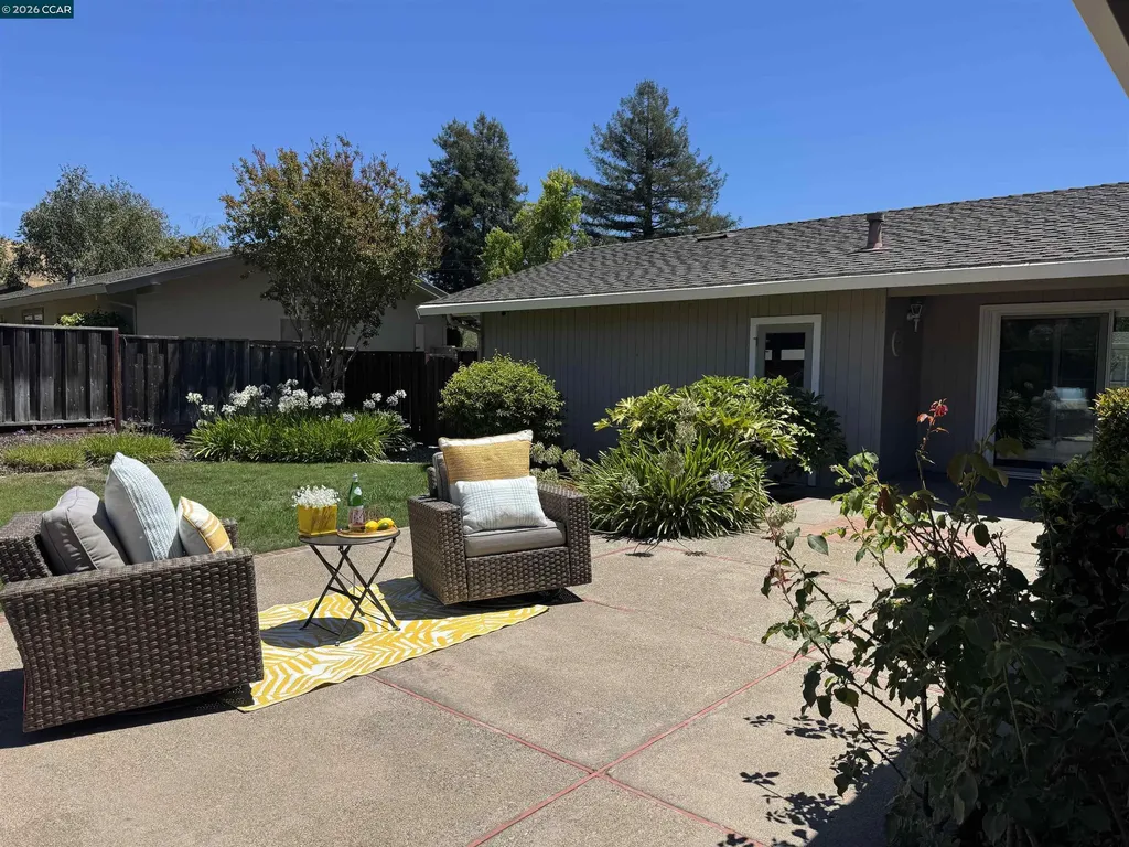 432 Deerfield Drive Moraga CA 94556