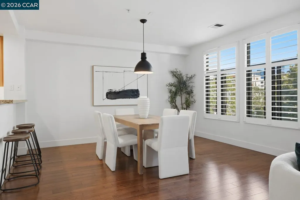 438 Grand Avenue Oakland CA 94612
