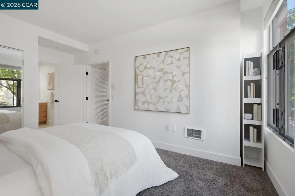438 Grand Avenue Oakland CA 94612
