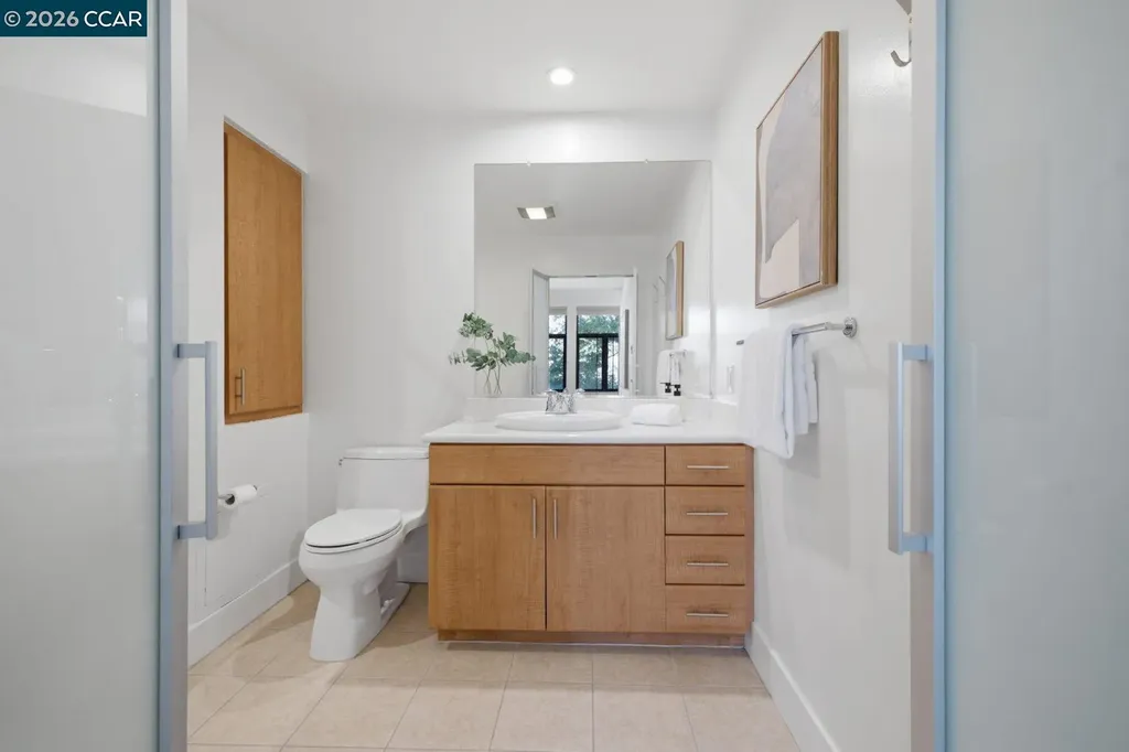 438 Grand Avenue Oakland CA 94612
