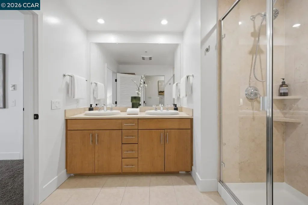 438 Grand Avenue Oakland CA 94612