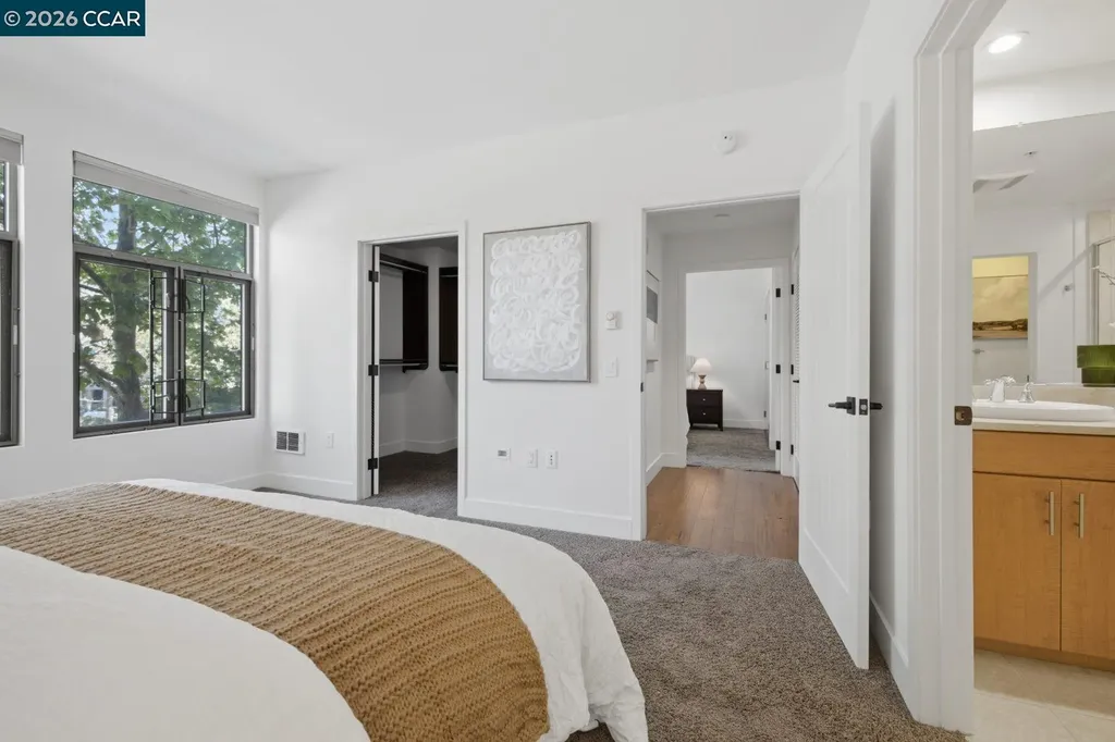 438 Grand Avenue Oakland CA 94612