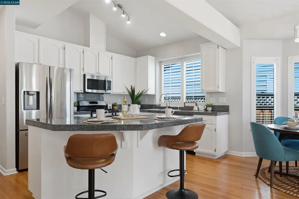 6 Moss Court Napa CA 94558