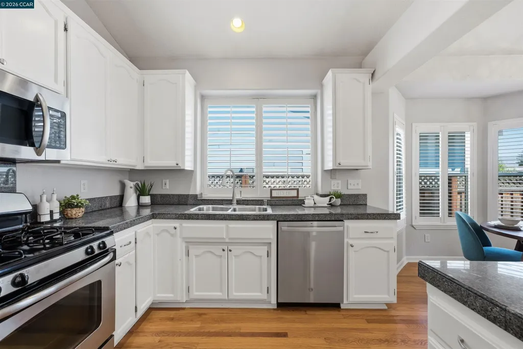 6 Moss Court Napa CA 94558