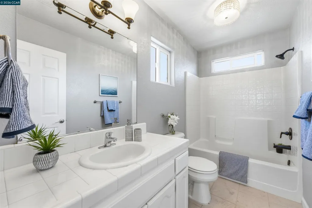 6 Moss Court Napa CA 94558