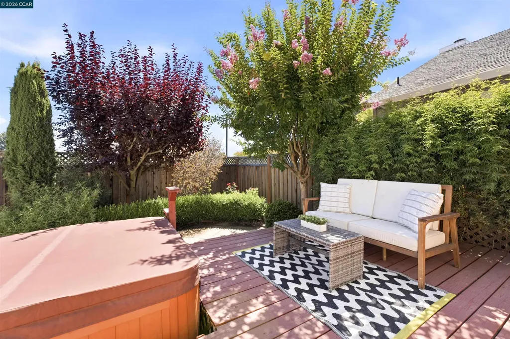 6 Moss Court Napa CA 94558