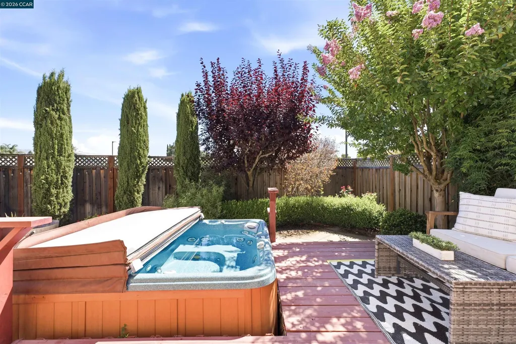 6 Moss Court Napa CA 94558