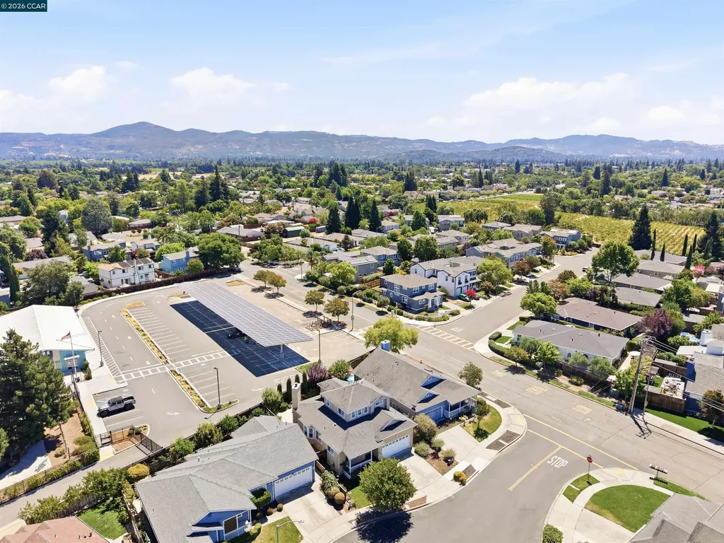 6 Moss Court Napa CA 94558