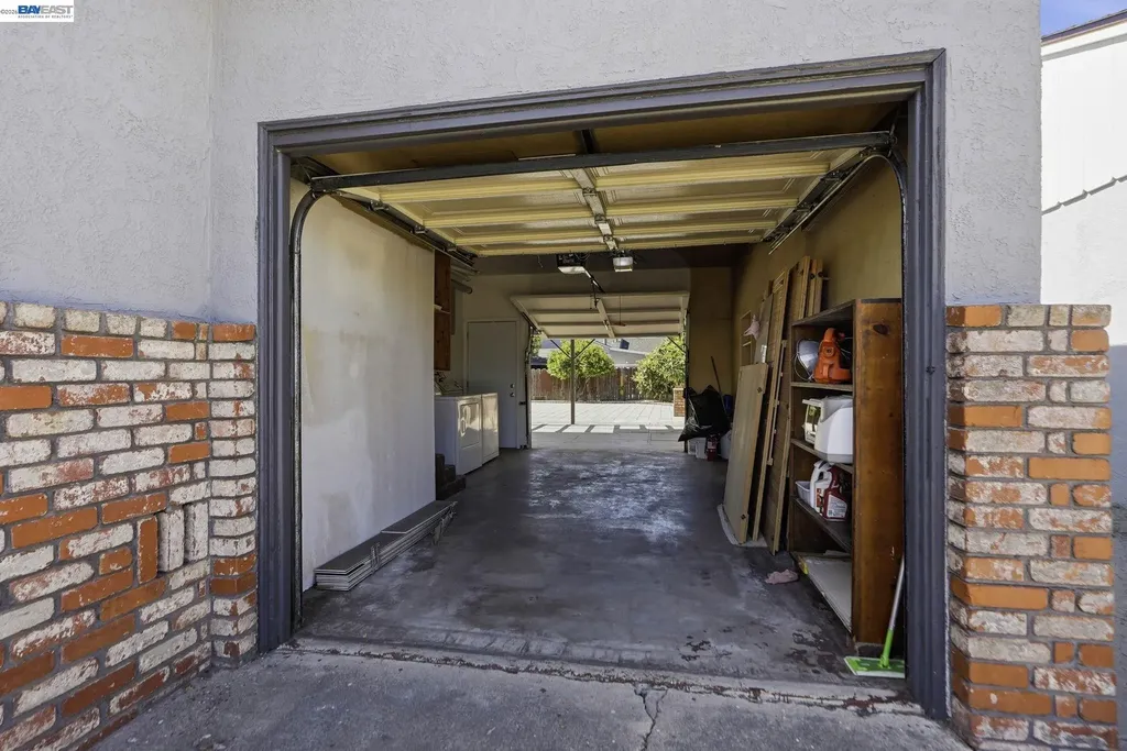 973 Phillips Way Hayward CA 94541