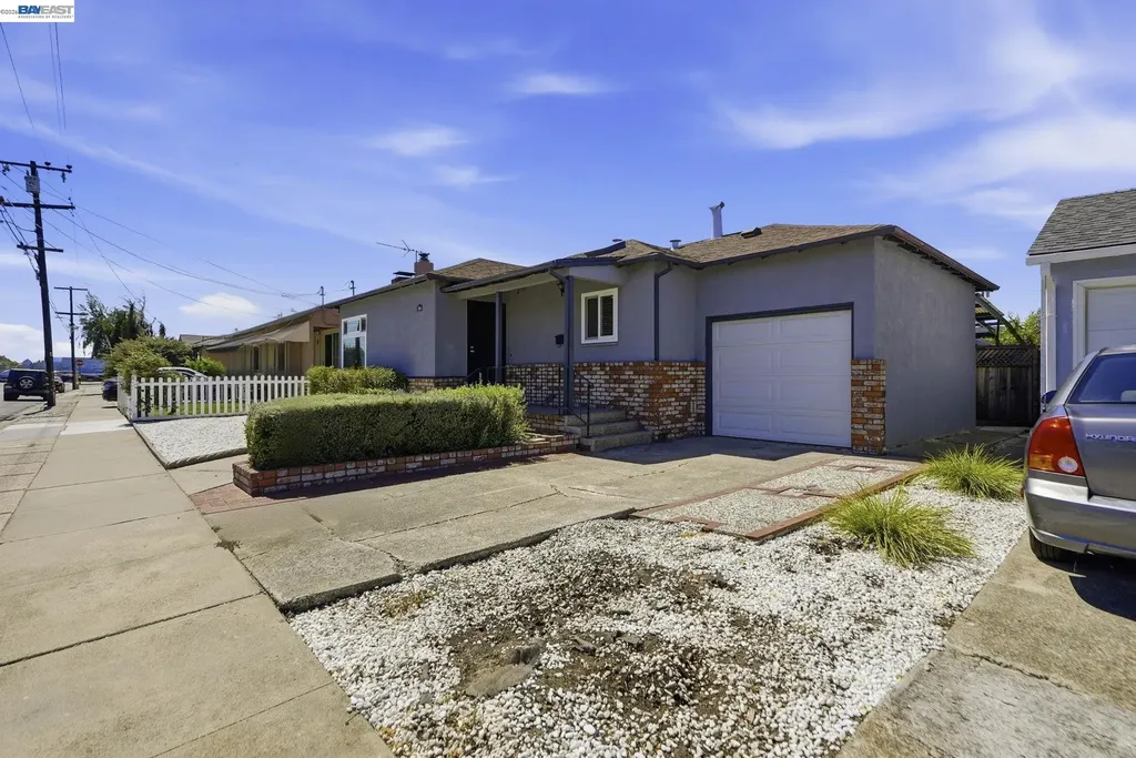 973 Phillips Way Hayward CA 94541