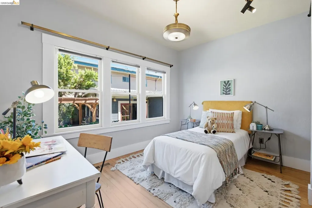 1504 Verdi Street Alameda CA 94501