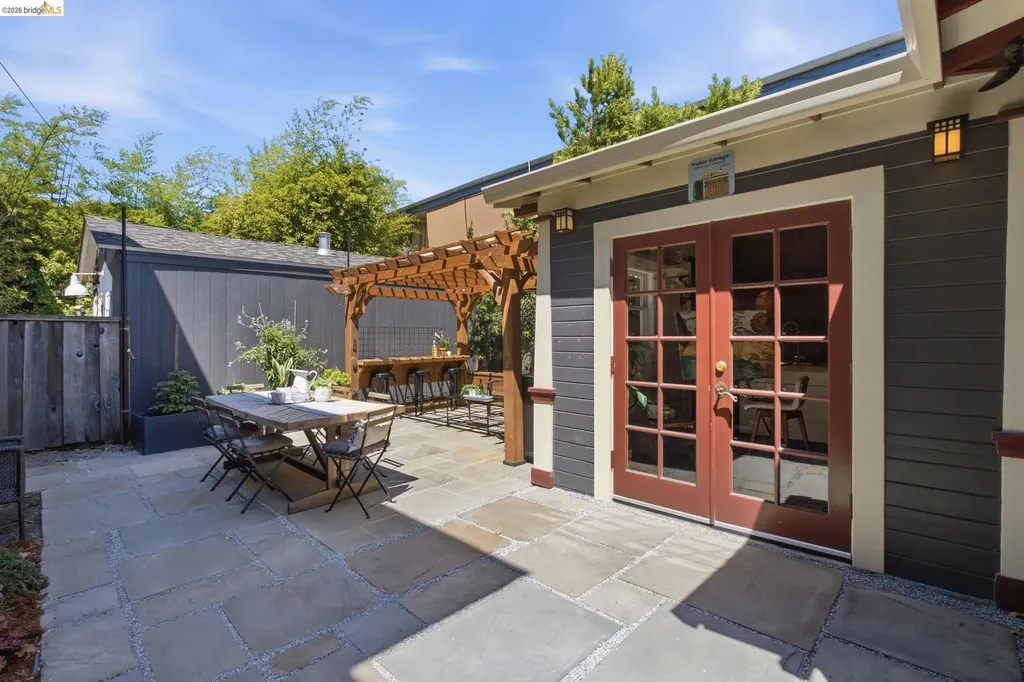 1504 Verdi Street Alameda CA 94501