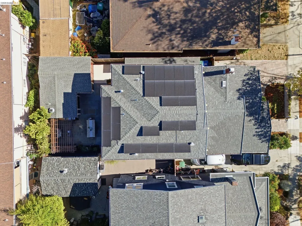 1504 Verdi Street Alameda CA 94501