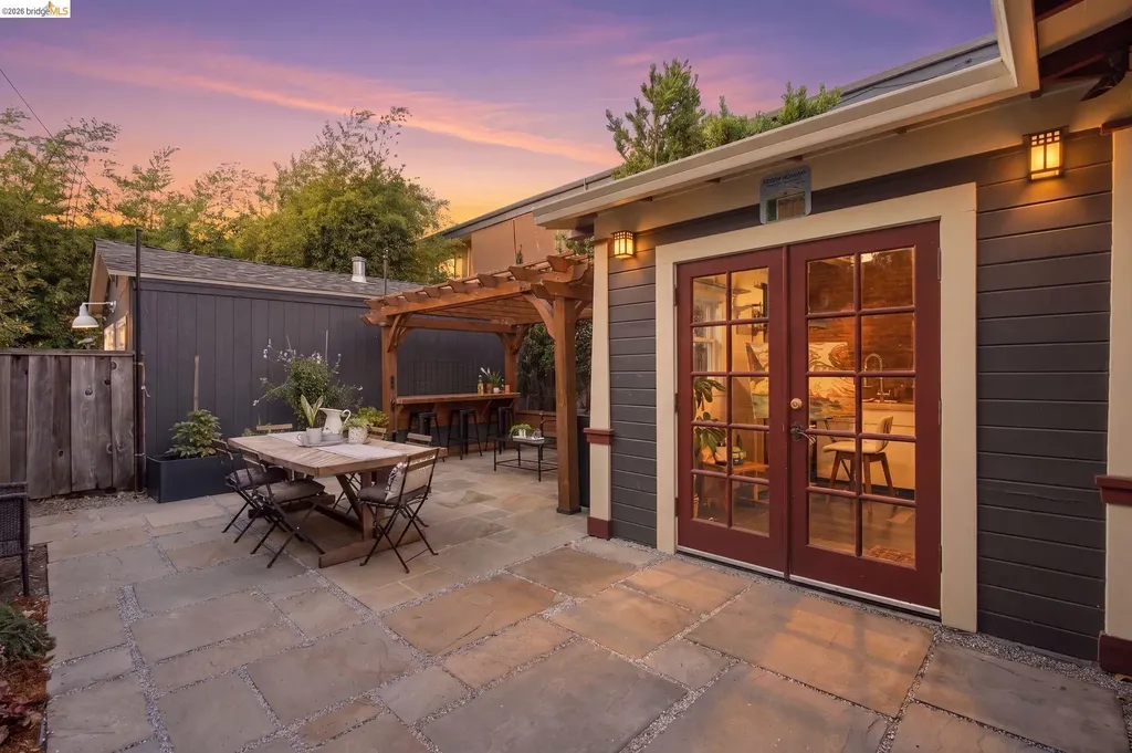 1504 Verdi Street Alameda CA 94501