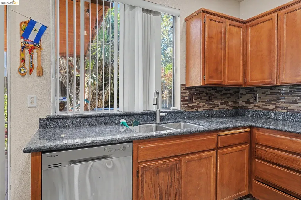 5200 Fairside Way Antioch CA 94531