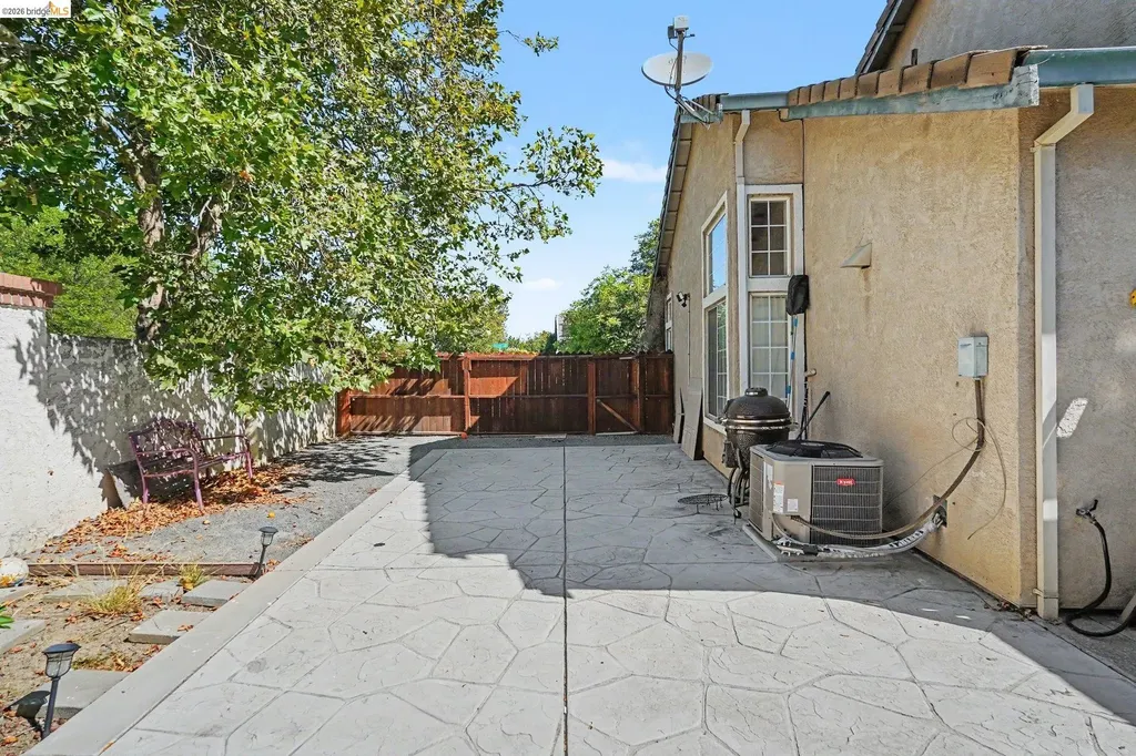 5200 Fairside Way Antioch CA 94531