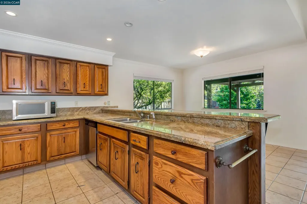 332 Downham Court Walnut Creek CA 94598