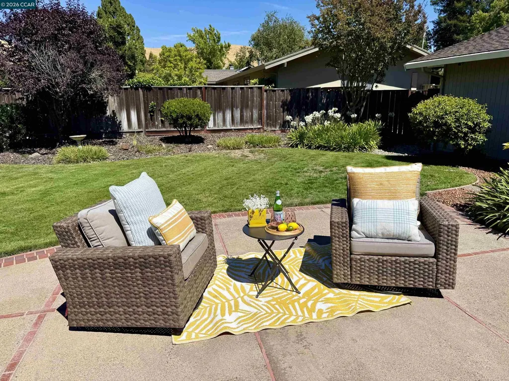 423 Deerfield Drive Moraga CA 94556