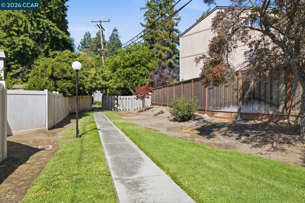 2037 Sierra Road Concord CA 94518