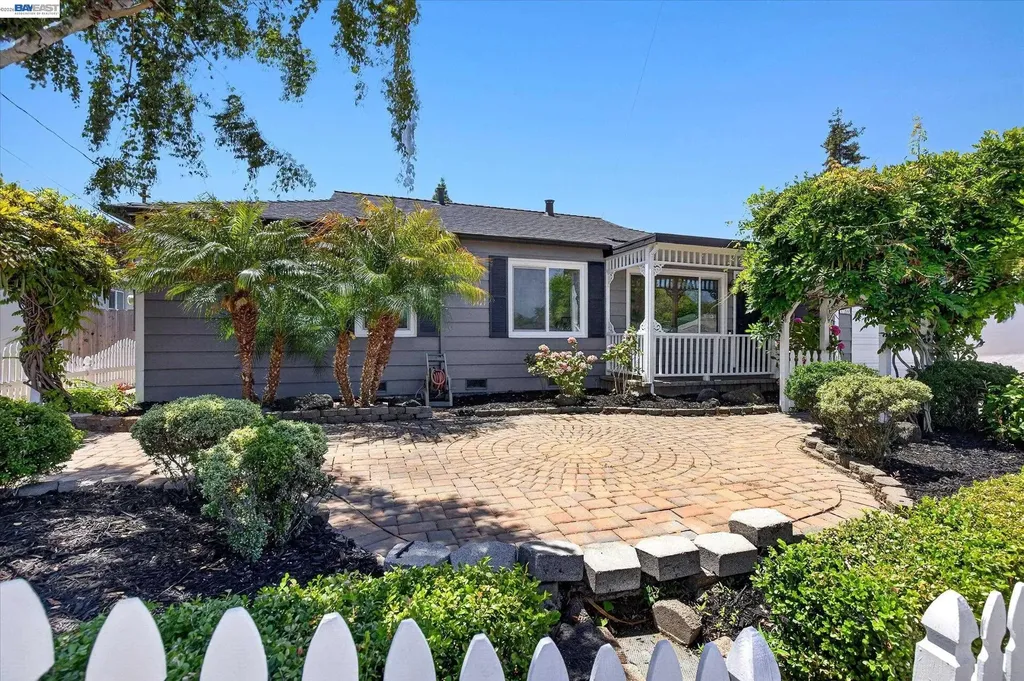 1154 Avon Avenue San Leandro CA 94579