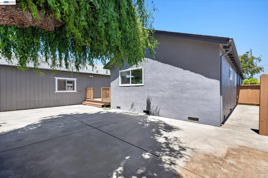 1154 Avon Avenue San Leandro CA 94579